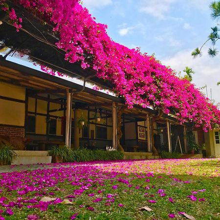 嘉義竹崎白樹腳驛棧萬坪生態包棟烤肉親子民宿 Fujin المظهر الخارجي الصورة
